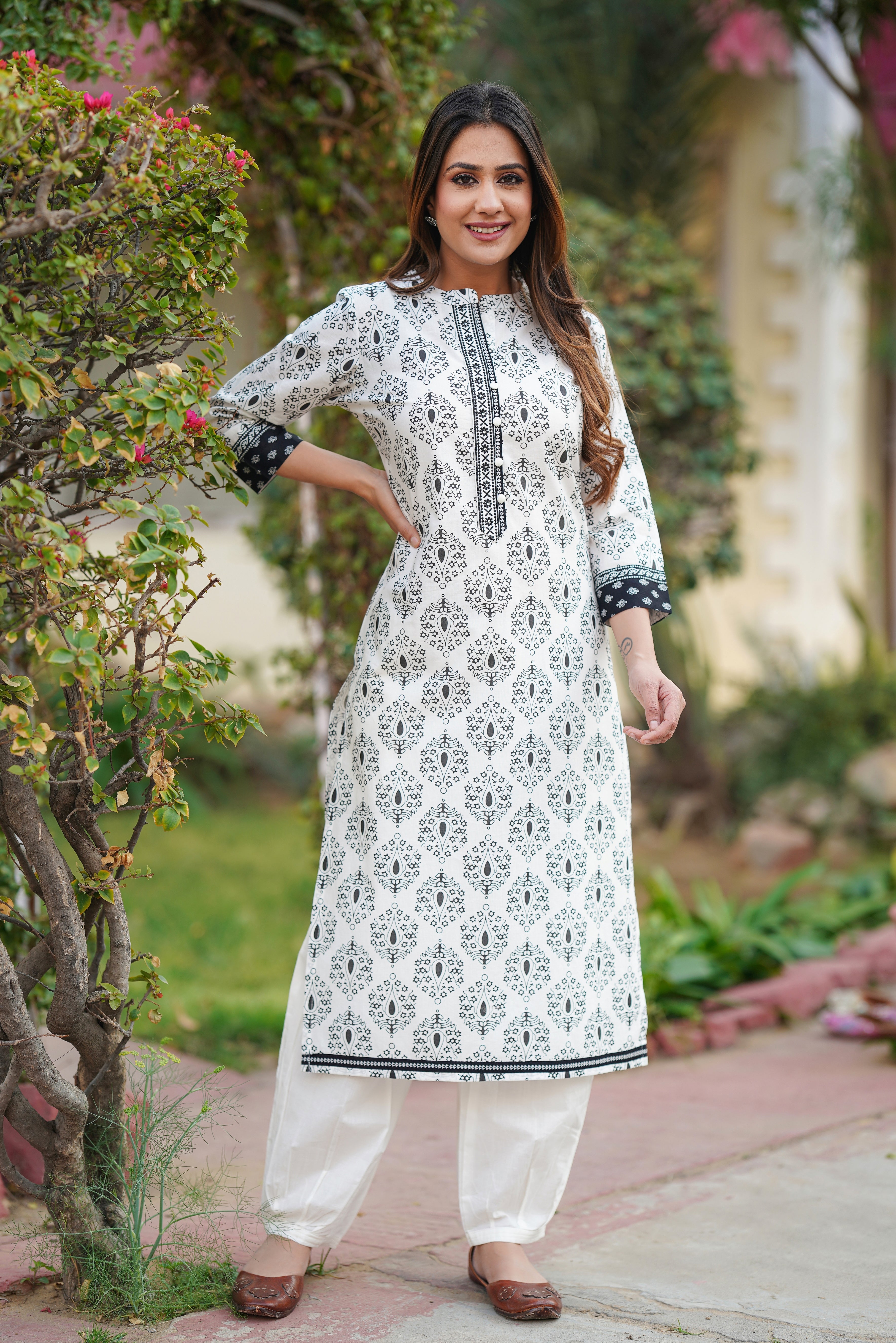 White Motif Printed Cotton Kurta