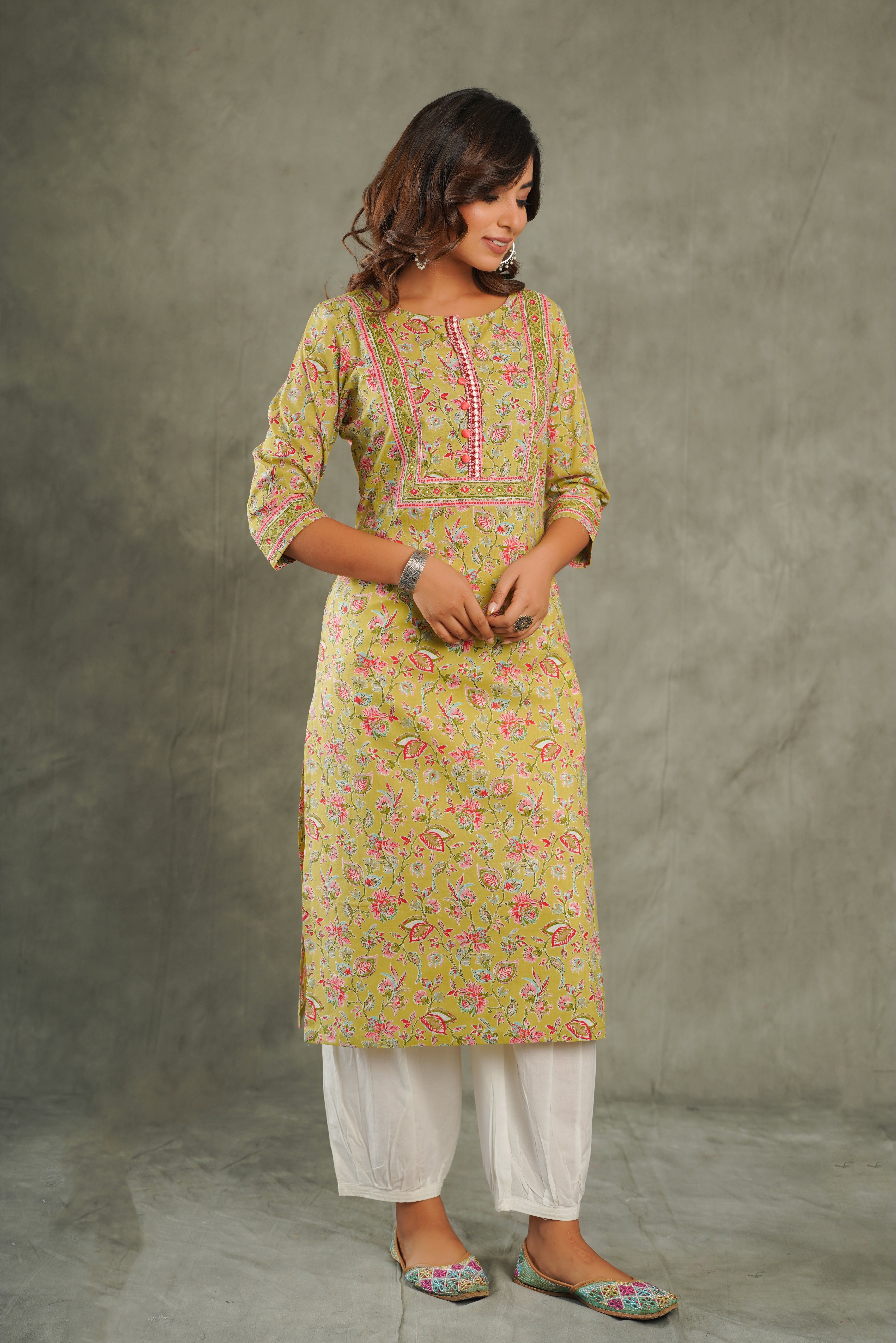 Mehendi Floral Printed Cotton Kurta