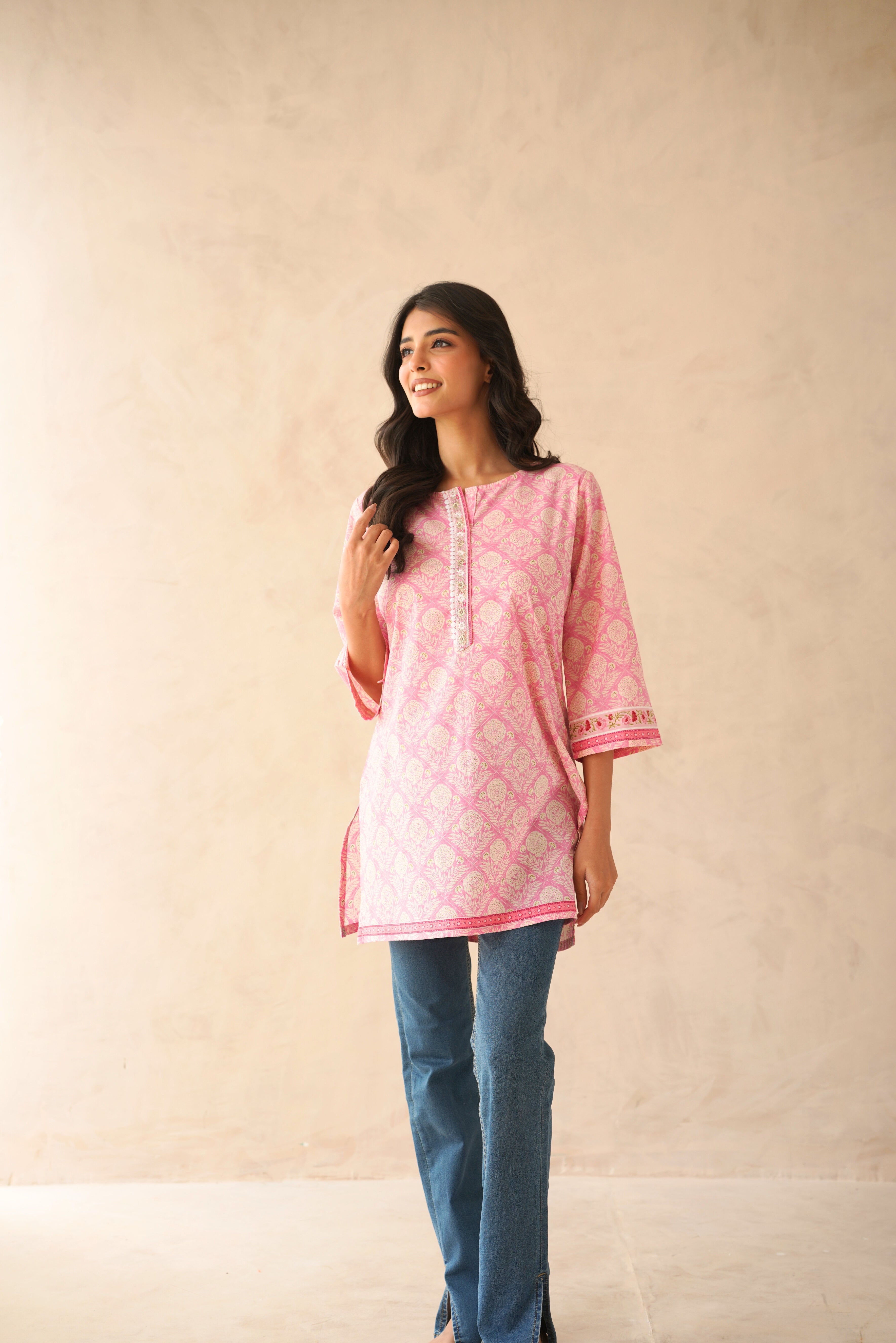Pink Floral Printed Cotton Kurti