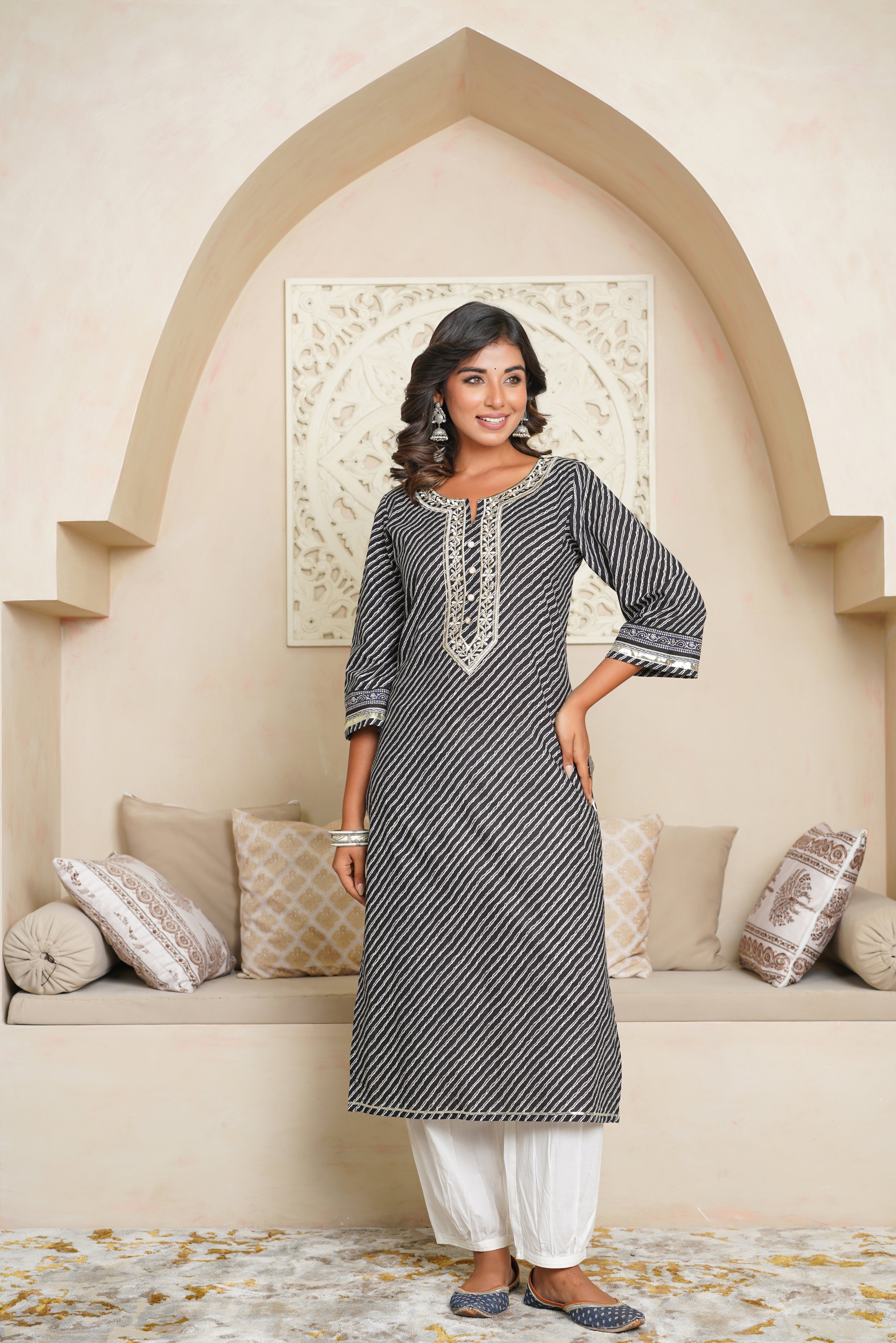 Embroidered Black Leheriya Cotton Kurta