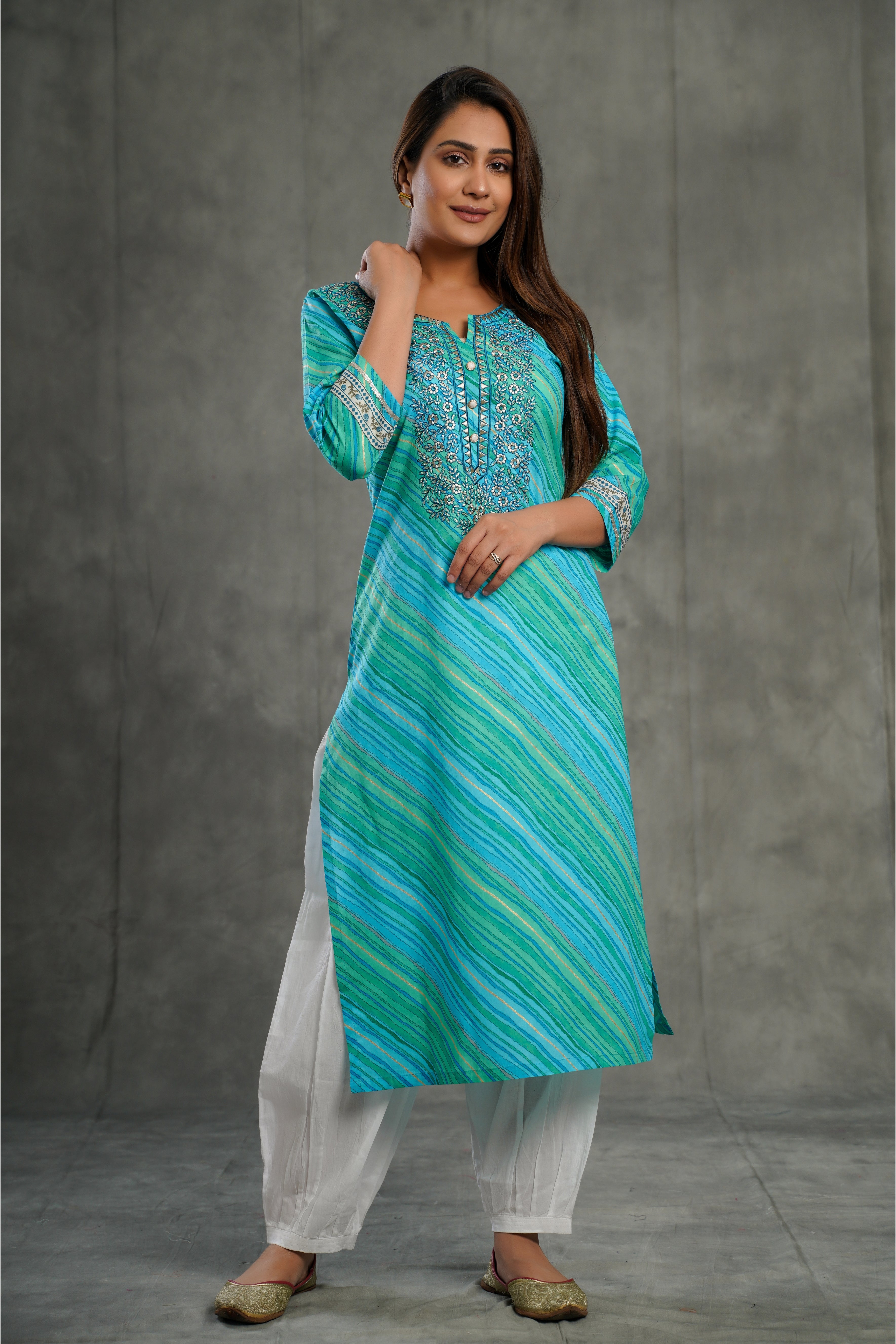 Embroidered Turquoise Leheriya Cotton Kurta