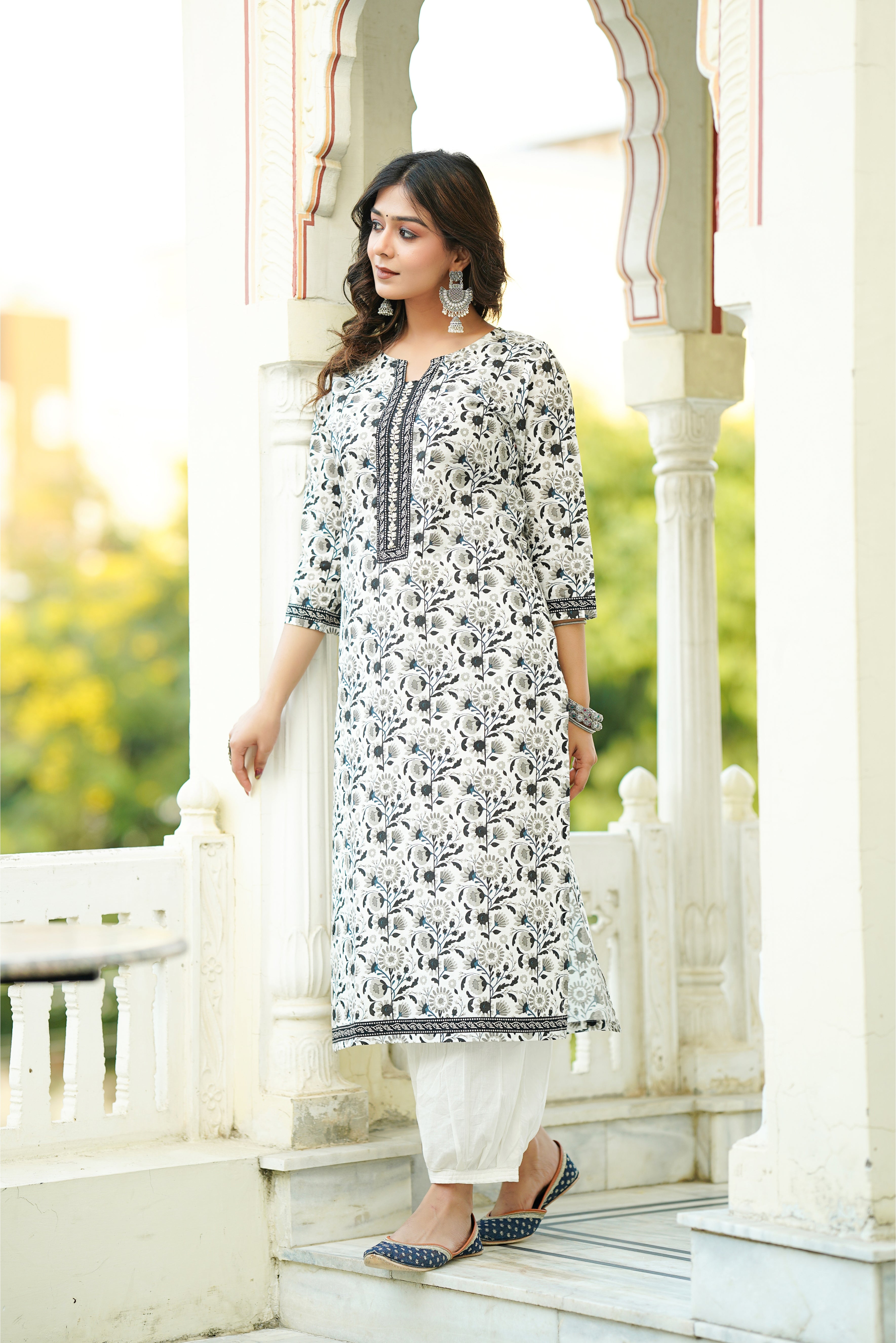 Black & White Floral Printed Cotton Kurta