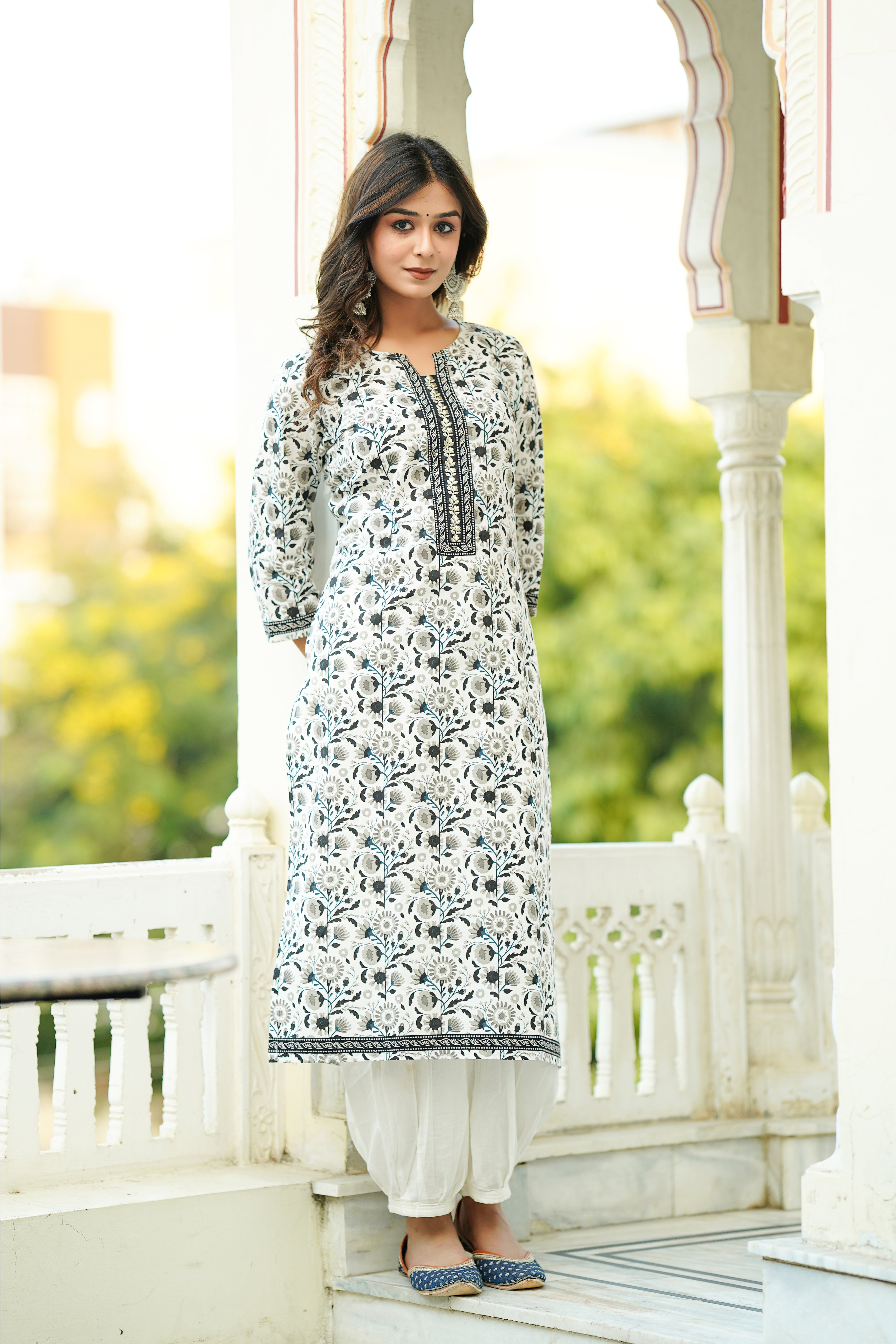 Black & White Floral Printed Cotton Kurta