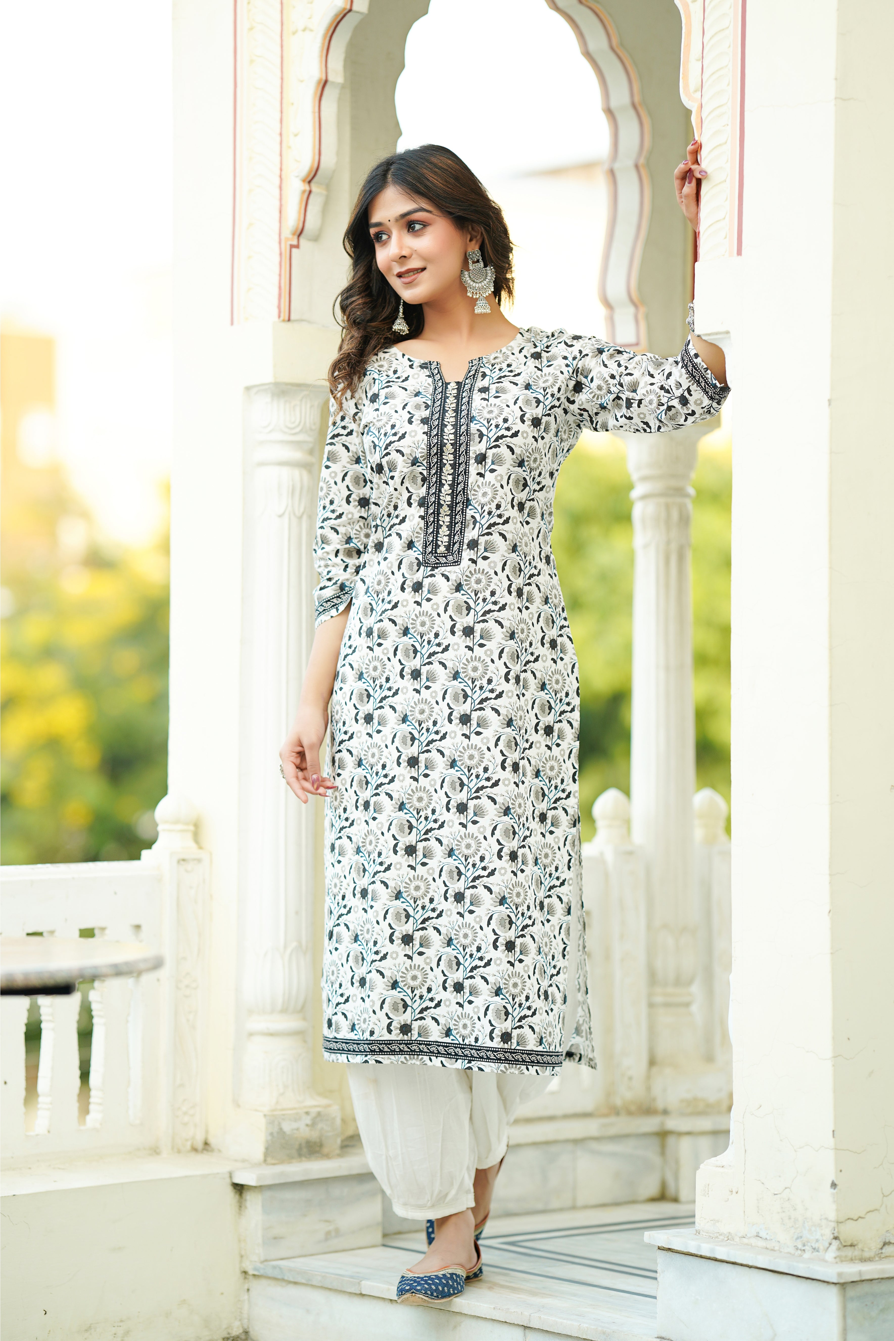 Black & White Floral Printed Cotton Kurta